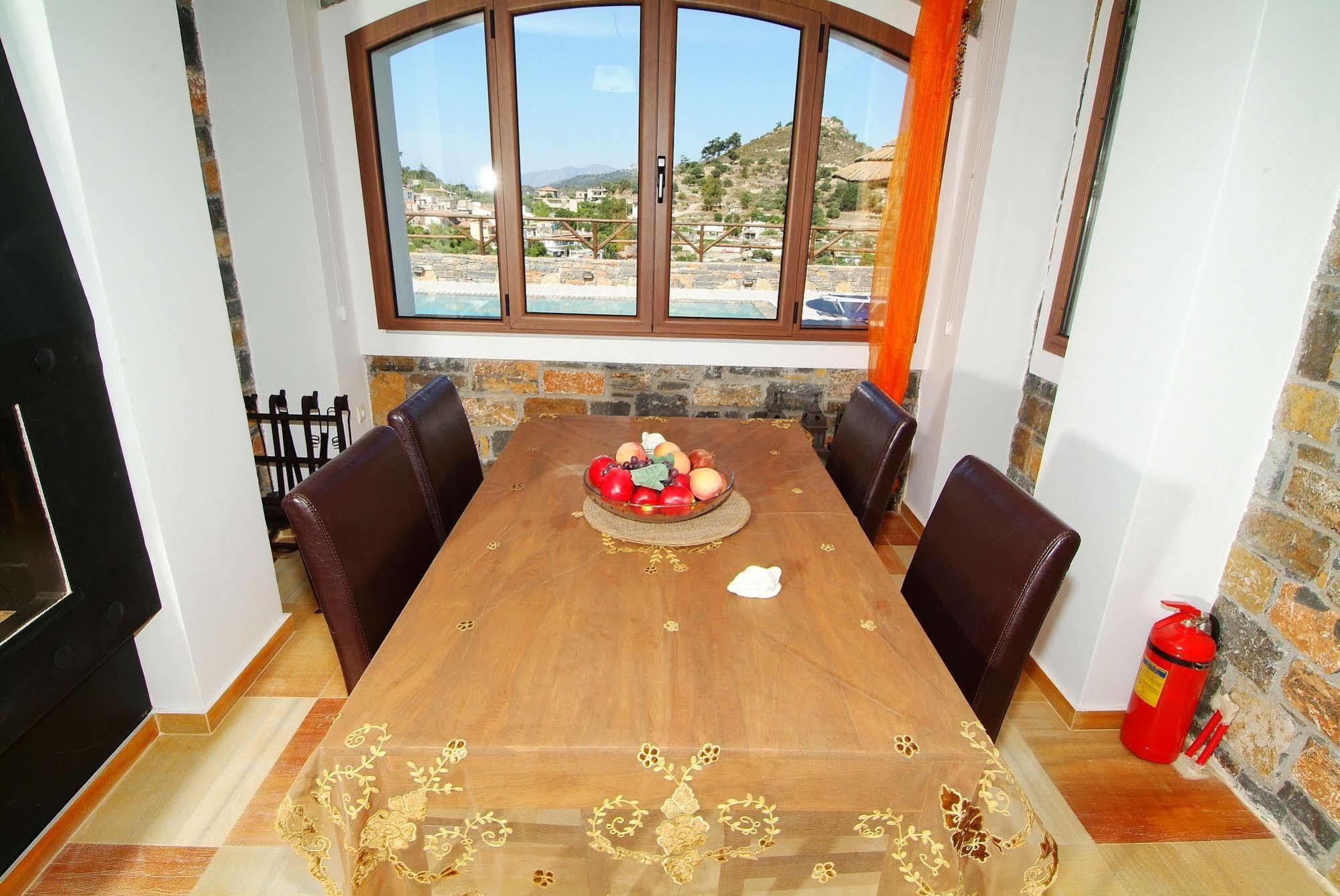 Giannikakis Villas Istron Extérieur photo